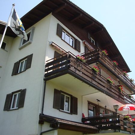 Hotel Old-Jnn Saas im Prattigau エクステリア 写真