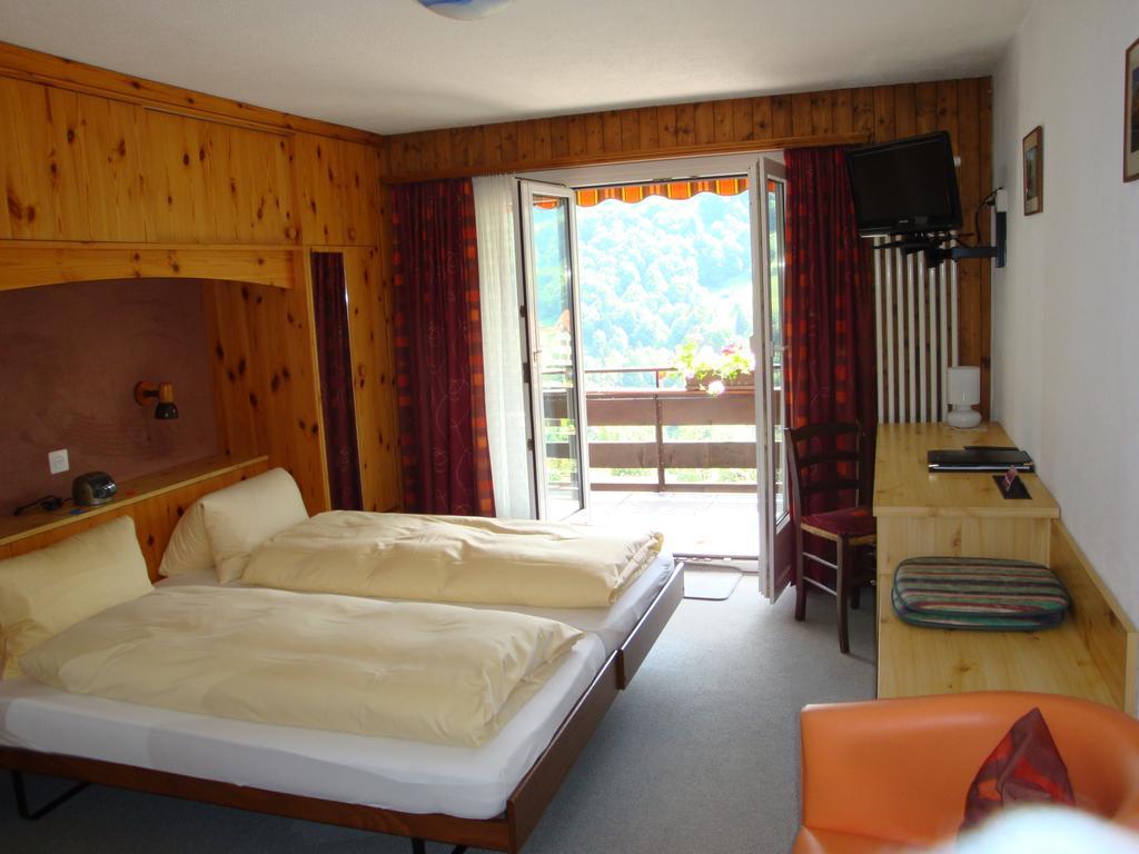Hotel Old-Jnn Saas im Prattigau エクステリア 写真