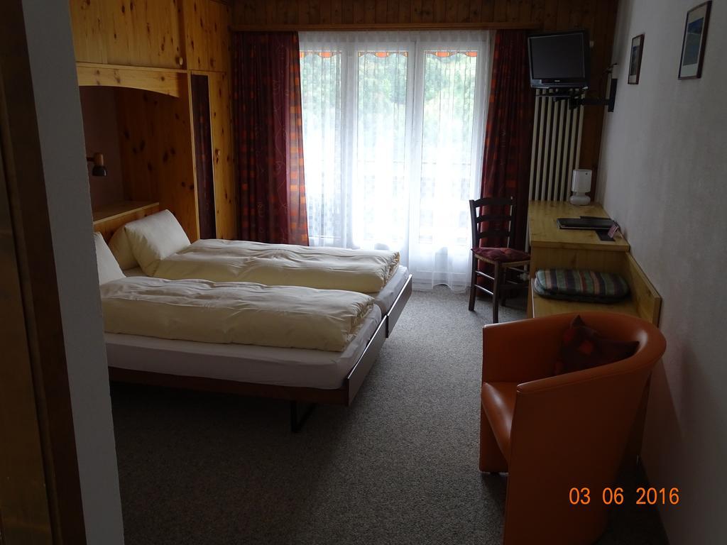 Hotel Old-Jnn Saas im Prattigau 部屋 写真